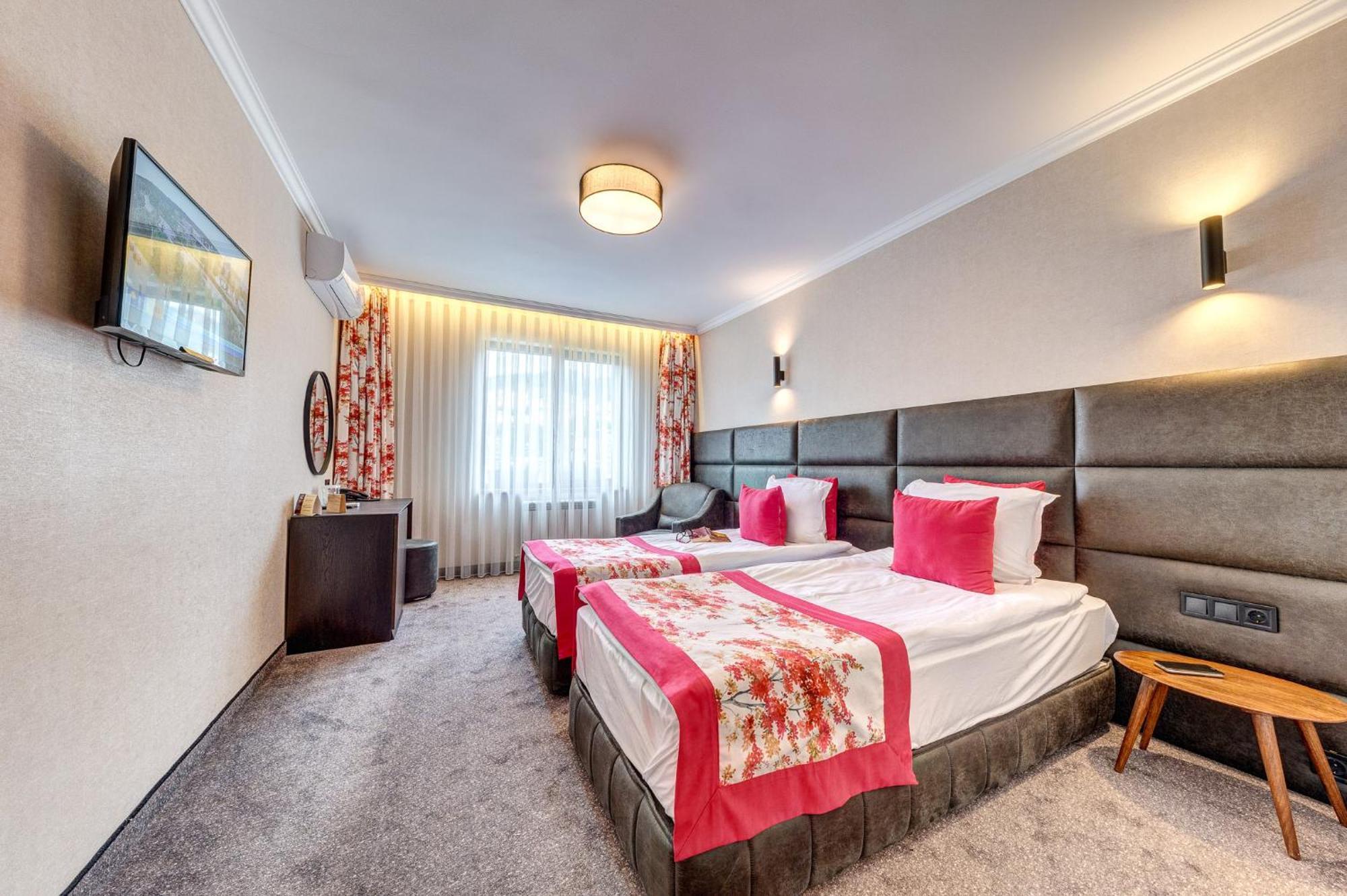 Spa Hotel Kiparis Smolyan Exterior photo